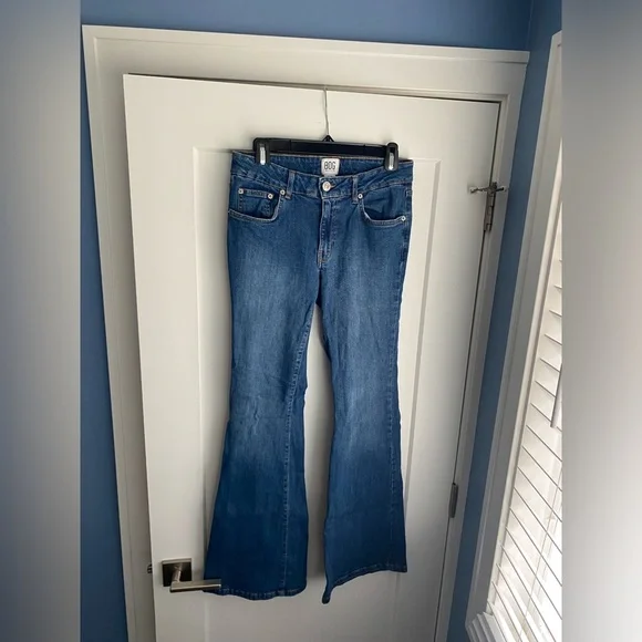 BDG | Embellished Flare Denim Blue Jeans | Women’s Tall | Size 27 - Picture 4 of 13